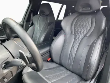 BMW X7 xDrive40d M Sport Pro SkyL AHK StHzg IcGlow