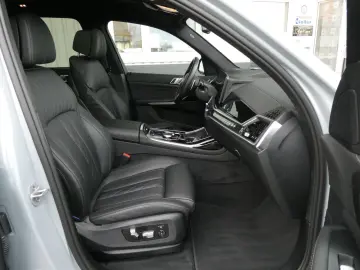 BMW X7 xDrive 40 i M Sport Pro Panorama Head-Up