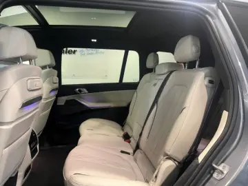 BMW X7 xDrive 40d M Sportpaket HUD StandHZG Pano Nav