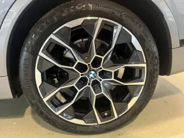 BMW X7 xDrive 40d M Sportpaket HUD StandHZG Pano Nav