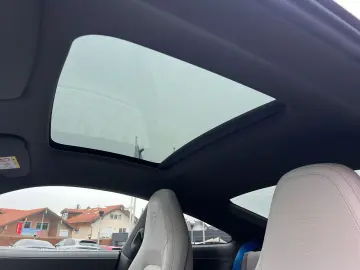 PORSCHE 992 (911) Carrera 4  Sportabgas  Inno-Drive