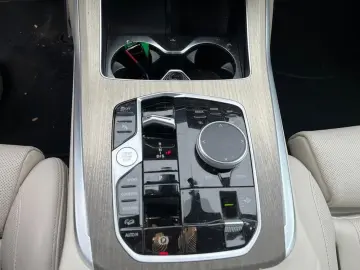 BMW X7 M60i xDrive M Sport Pro ACC Pano 6-Sitzer