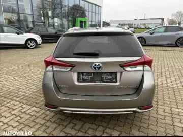 Toyota Auris 1.8 VVT-i Automatik Comfort