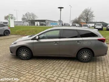 Toyota Auris 1.8 VVT-i Automatik Comfort