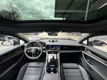PORSCHE Panamera 4 E-Hybrid 21 8kWh PDK