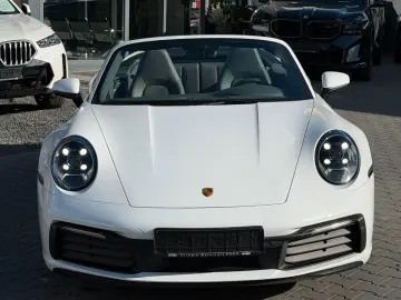 PORSCHE 911 Carrera Cabriolet Aut. 1 Hand Approved 02 28