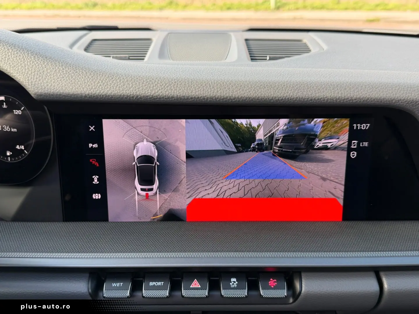 PORSCHE 911 Carrera Cabriolet Aut. 1 Hand Approved 02 28