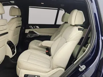 BMW X7 M60i xDrive M Sport Standheizung Massage