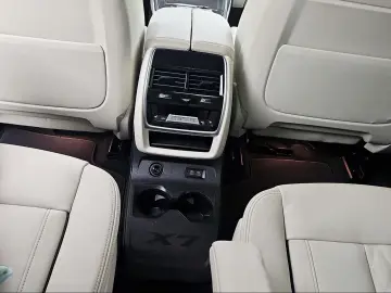 BMW X7 M60i xDrive M Sport Standheizung Massage