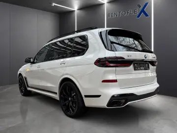 BMW X7 M60i M-Sport Pro Skylounge B&W VOLL!!!