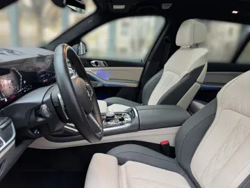 BMW X7 M60i M-Sport Pro Skylounge B&W VOLL!!!