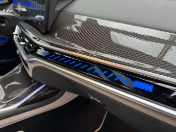 BMW X7 M60i M-Sport Pro Skylounge B&W VOLL!!!