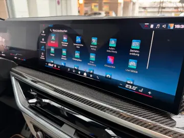 BMW X7 M60i M-Sport Pro Skylounge B&W VOLL!!!