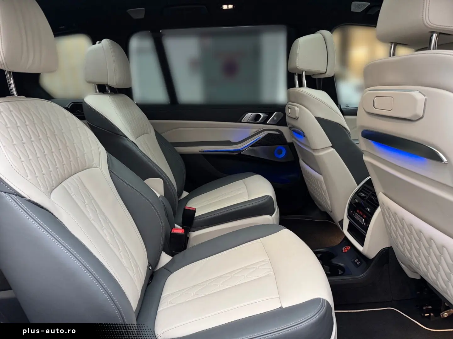 BMW X7 M60i M-Sport Pro Skylounge B&W VOLL!!!