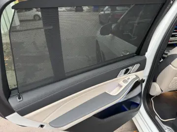 BMW X7 M60i M-Sport Pro Skylounge B&W VOLL!!!