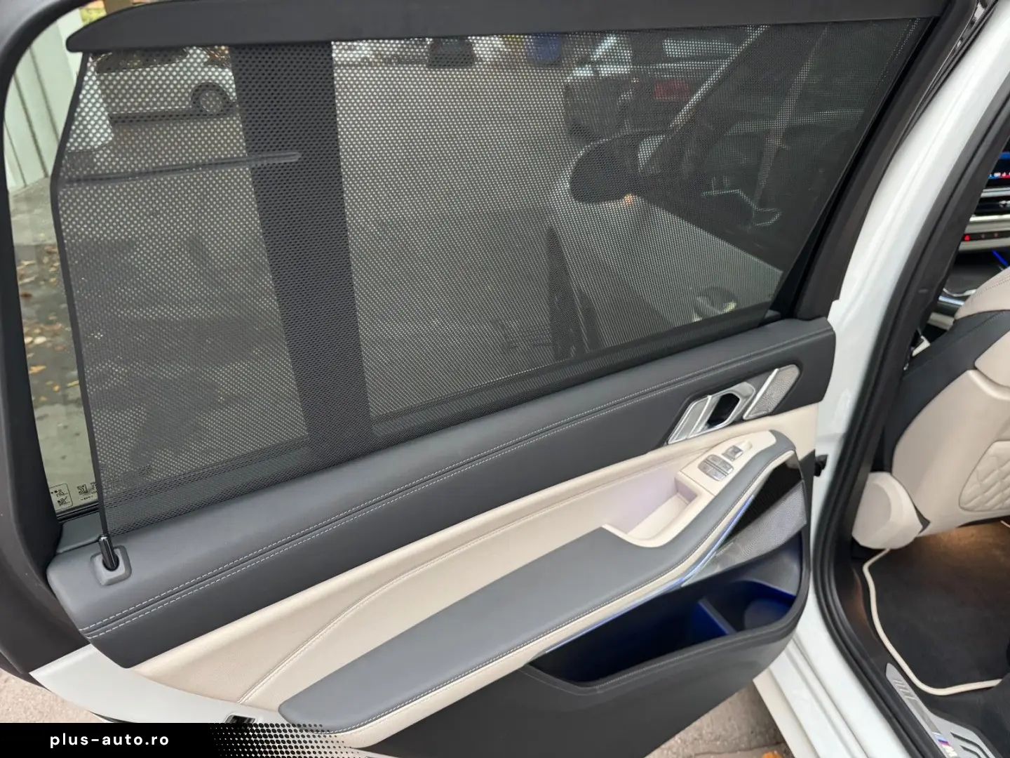 BMW X7 M60i M-Sport Pro Skylounge B&W VOLL!!!