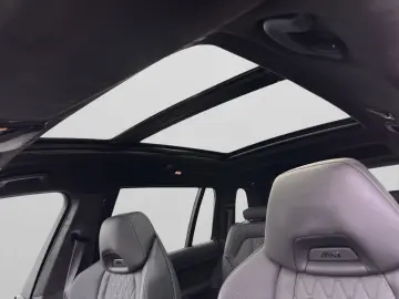 BMW X7 M60i xDrive M Sport Pro Standhzg. Sky Lounge