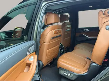 BMW X7 M60i xDrive M Sport Standheizung Massage