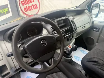 Opel Vivaro 2011 8 1 2.0D 110cp Inm Ro Euro5
