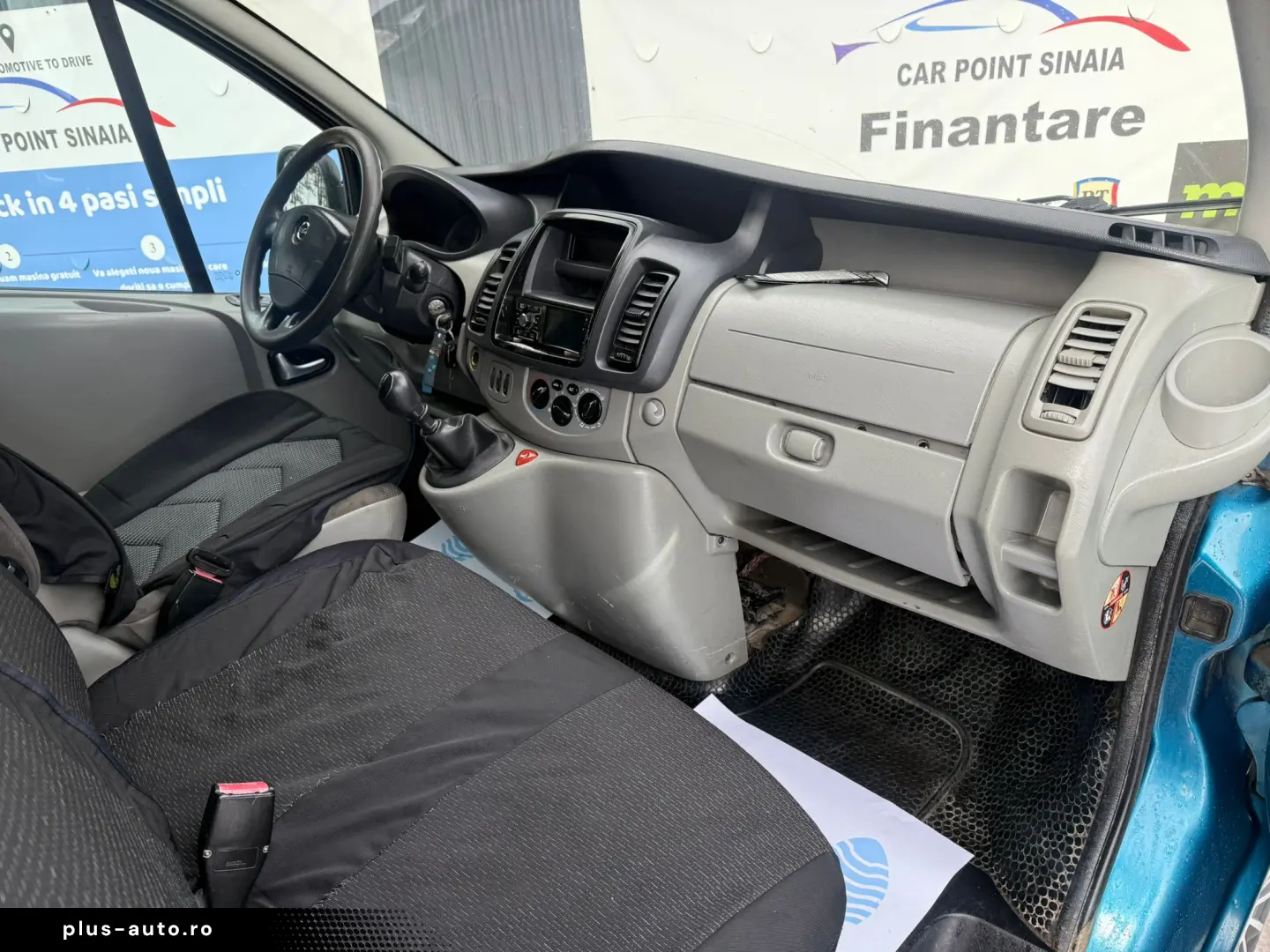 Opel Vivaro 2011 8 1 2.0D 110cp Inm Ro Euro5