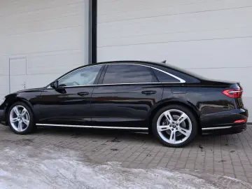 AUDI A8L 60 TFSIe lang DIG.MATRIX NACHT ALLRADLENKUNG