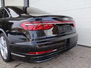 AUDI A8L 60 TFSIe lang DIG.MATRIX NACHT ALLRADLENKUNG