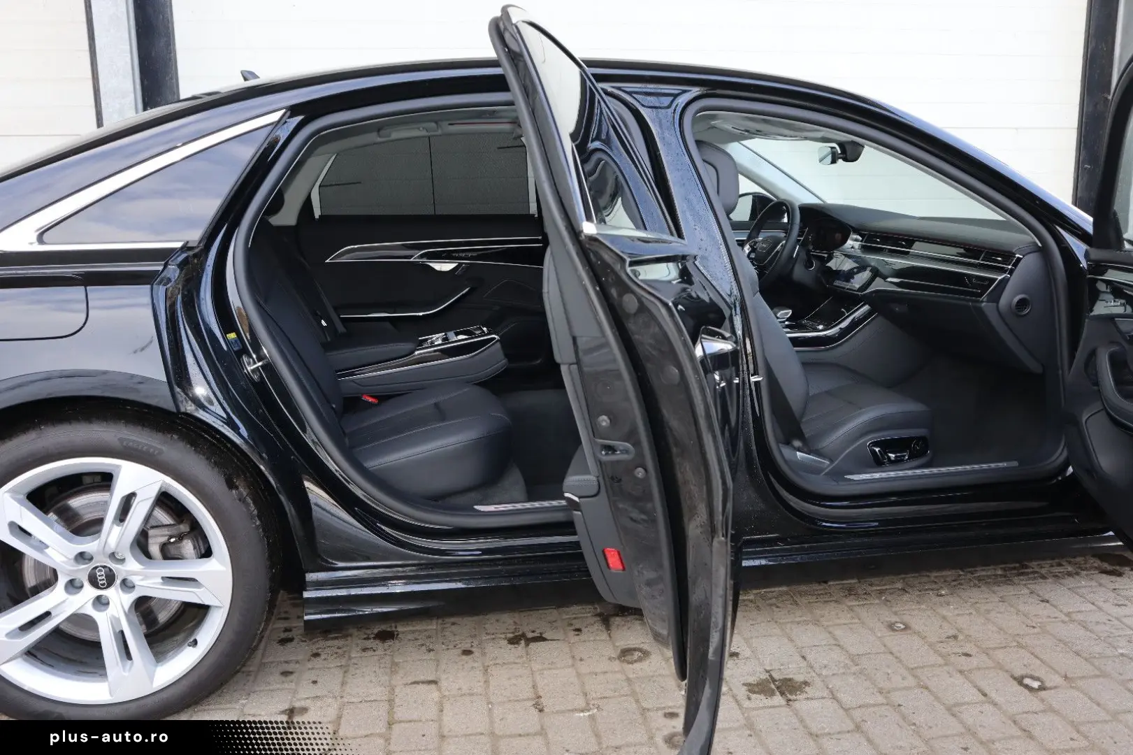 AUDI A8L 60 TFSIe lang DIG.MATRIX NACHT ALLRADLENKUNG