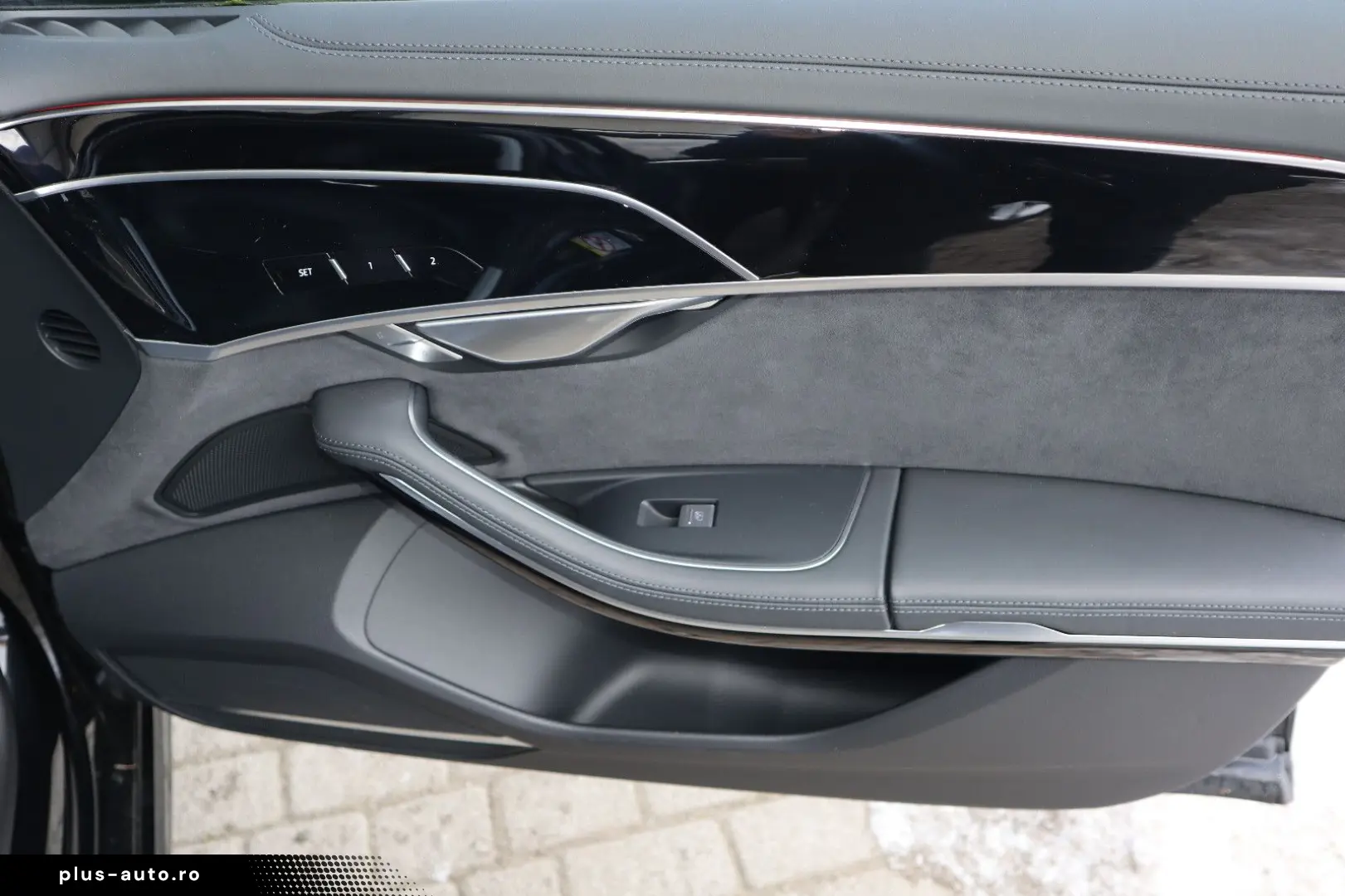 AUDI A8L 60 TFSIe lang DIG.MATRIX NACHT ALLRADLENKUNG