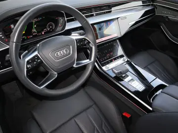 AUDI A8L 60 TFSIe lang DIG.MATRIX NACHT ALLRADLENKUNG
