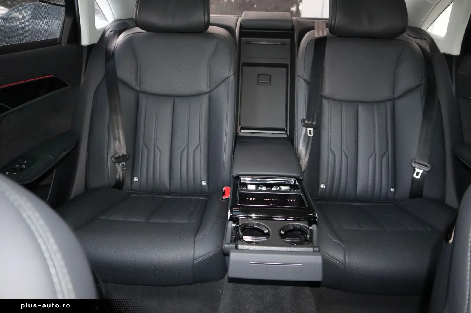 AUDI A8L 60 TFSIe lang DIG.MATRIX NACHT ALLRADLENKUNG