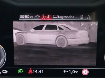 AUDI A8L 60 TFSIe lang DIG.MATRIX NACHT ALLRADLENKUNG