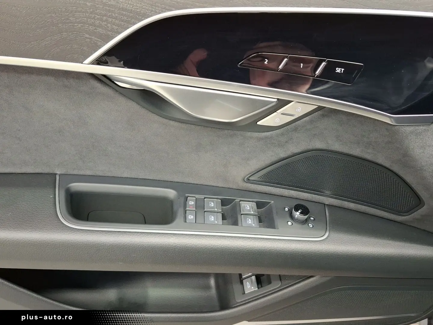 AUDI A8 Lang 60 TFSIe Q NP151 PANO LM20 4xMASSAGE B&O