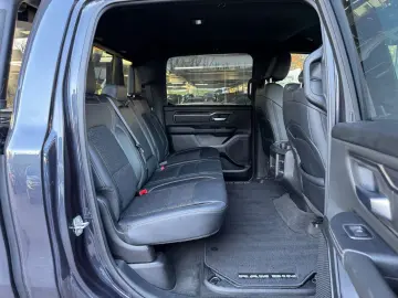 DODGE RAM 1500 5.7 V8 4X4 Aut. Off Road   LPG Prins