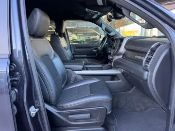 DODGE RAM 1500 5.7 V8 4X4 Aut. Off Road   LPG Prins