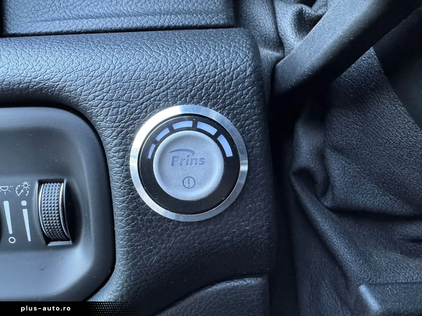 DODGE RAM 1500 5.7 V8 4X4 Aut. Off Road   LPG Prins