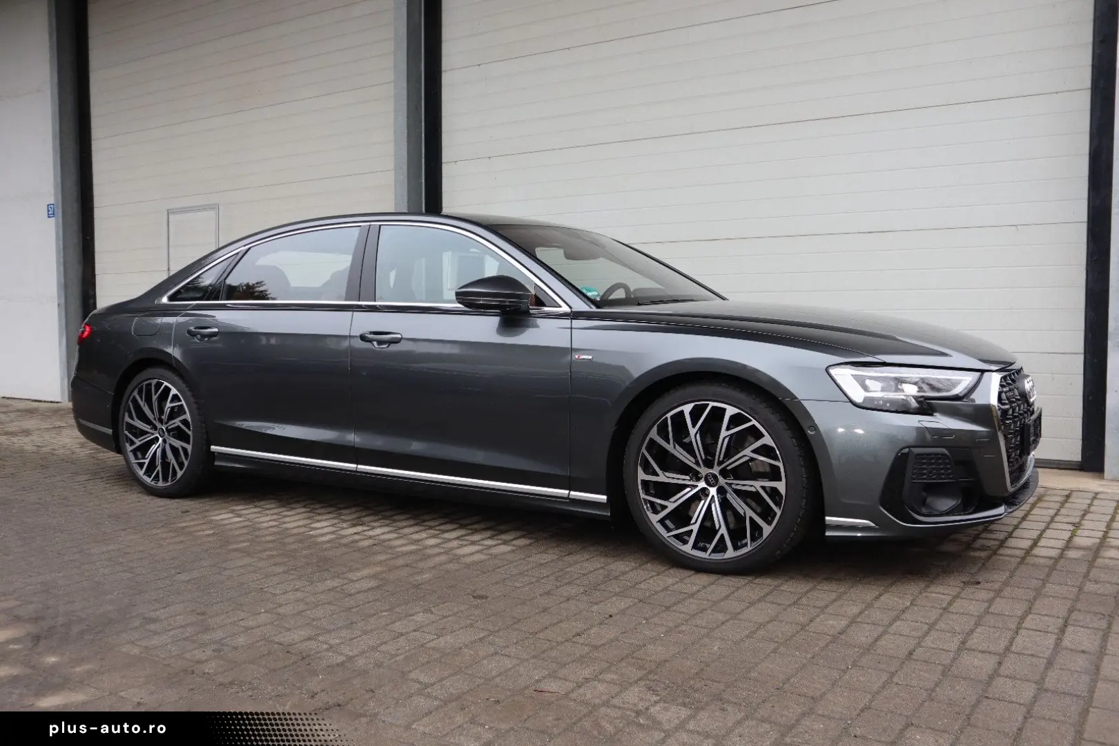 AUDI A8L 60TFSIe lang UNIKAT RUHESITZ VOLL UPE189.125