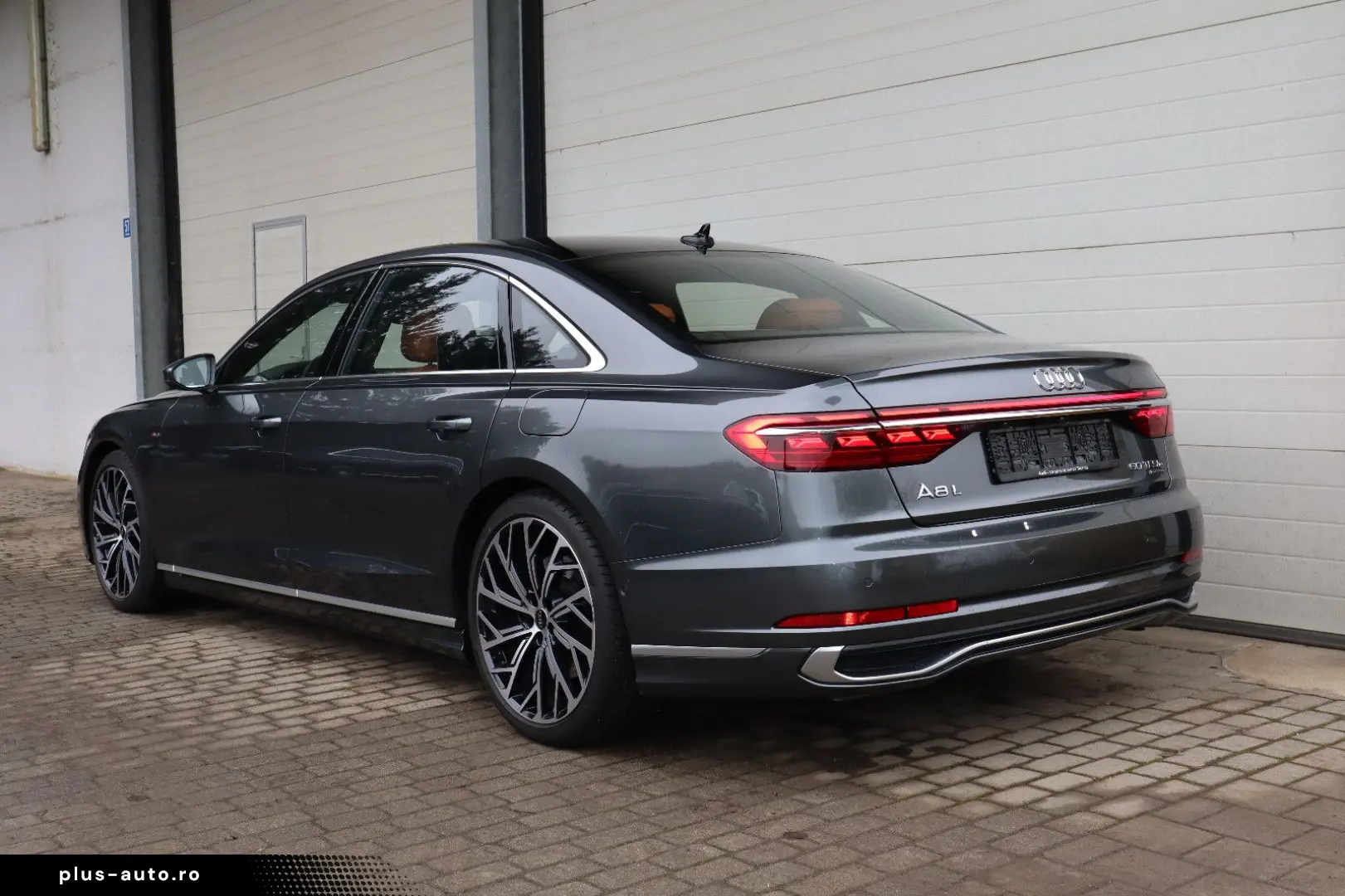 AUDI A8L 60TFSIe lang UNIKAT RUHESITZ VOLL UPE189.125