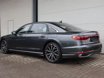 AUDI A8L 60TFSIe lang UNIKAT RUHESITZ VOLL UPE189.125