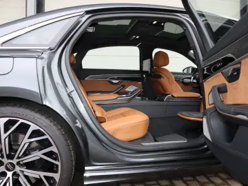 AUDI A8L 60TFSIe lang UNIKAT RUHESITZ VOLL UPE189.125