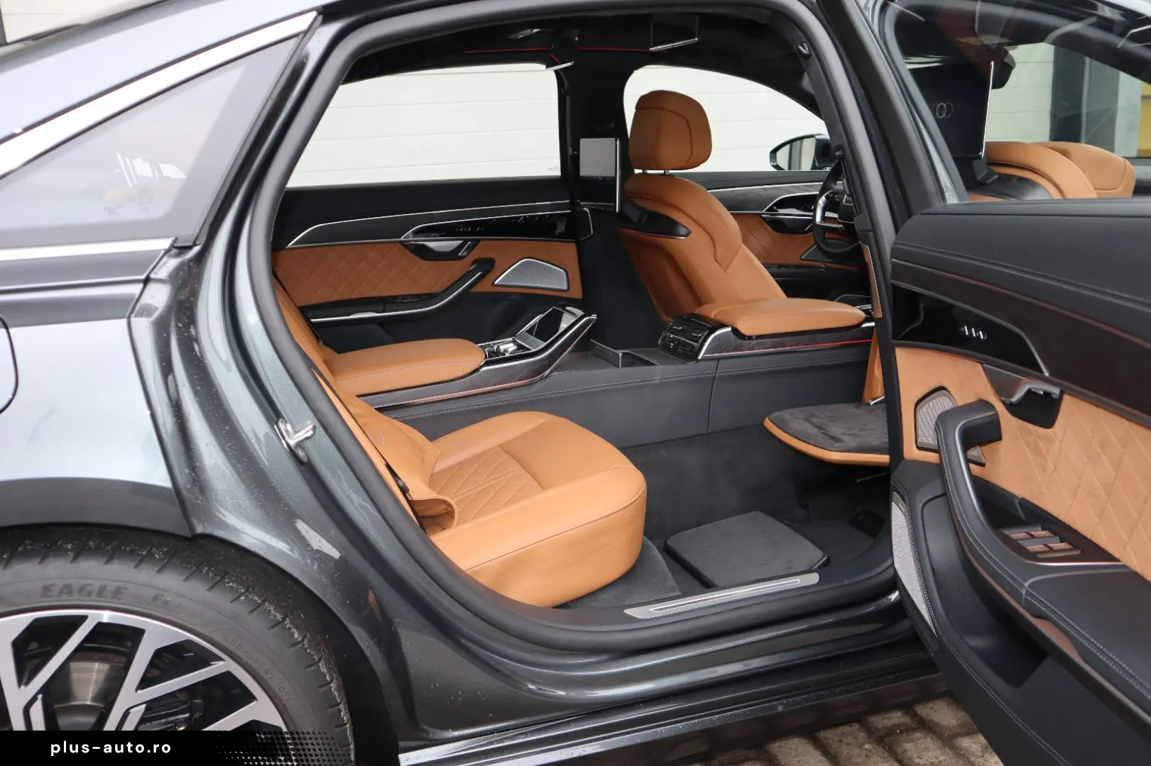 AUDI A8L 60TFSIe lang UNIKAT RUHESITZ VOLL UPE189.125