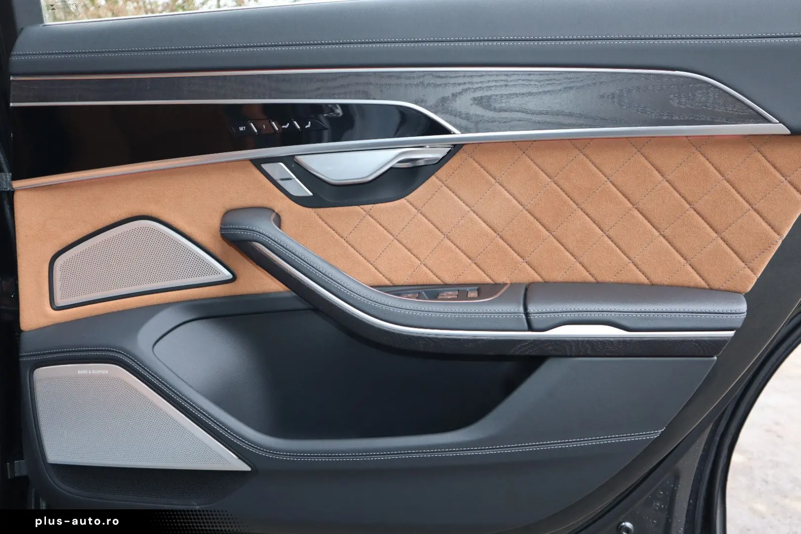 AUDI A8L 60TFSIe lang UNIKAT RUHESITZ VOLL UPE189.125