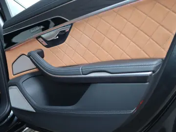 AUDI A8L 60TFSIe lang UNIKAT RUHESITZ VOLL UPE189.125