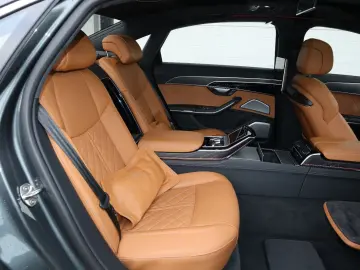 AUDI A8L 60TFSIe lang UNIKAT RUHESITZ VOLL UPE189.125