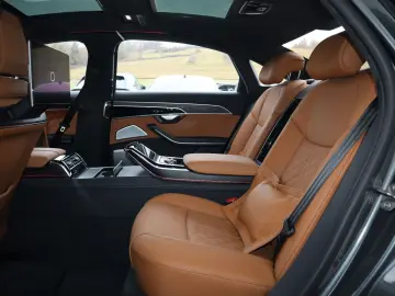 AUDI A8L 60TFSIe lang UNIKAT RUHESITZ VOLL UPE189.125