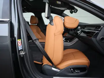 AUDI A8L 60TFSIe lang UNIKAT RUHESITZ VOLL UPE189.125