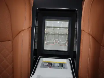 AUDI A8L 60TFSIe lang UNIKAT RUHESITZ VOLL UPE189.125