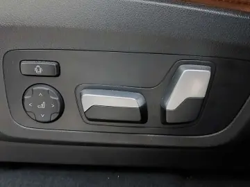 BMW X4 M Competition FACELIFT DEUTSCH Merino 21´´HUD