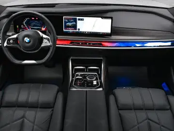 BMW 740d xDrive Pure Excellence Mild Hybrid Sportaut