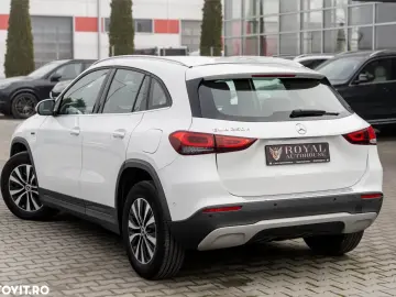 Mercedes-Benz GLA 250 e 8G-DCT Style