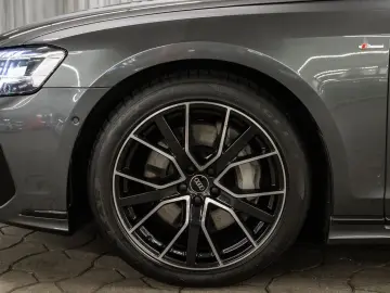 AUDI A8 55 TFSI quattro HeadUp Pano B&O